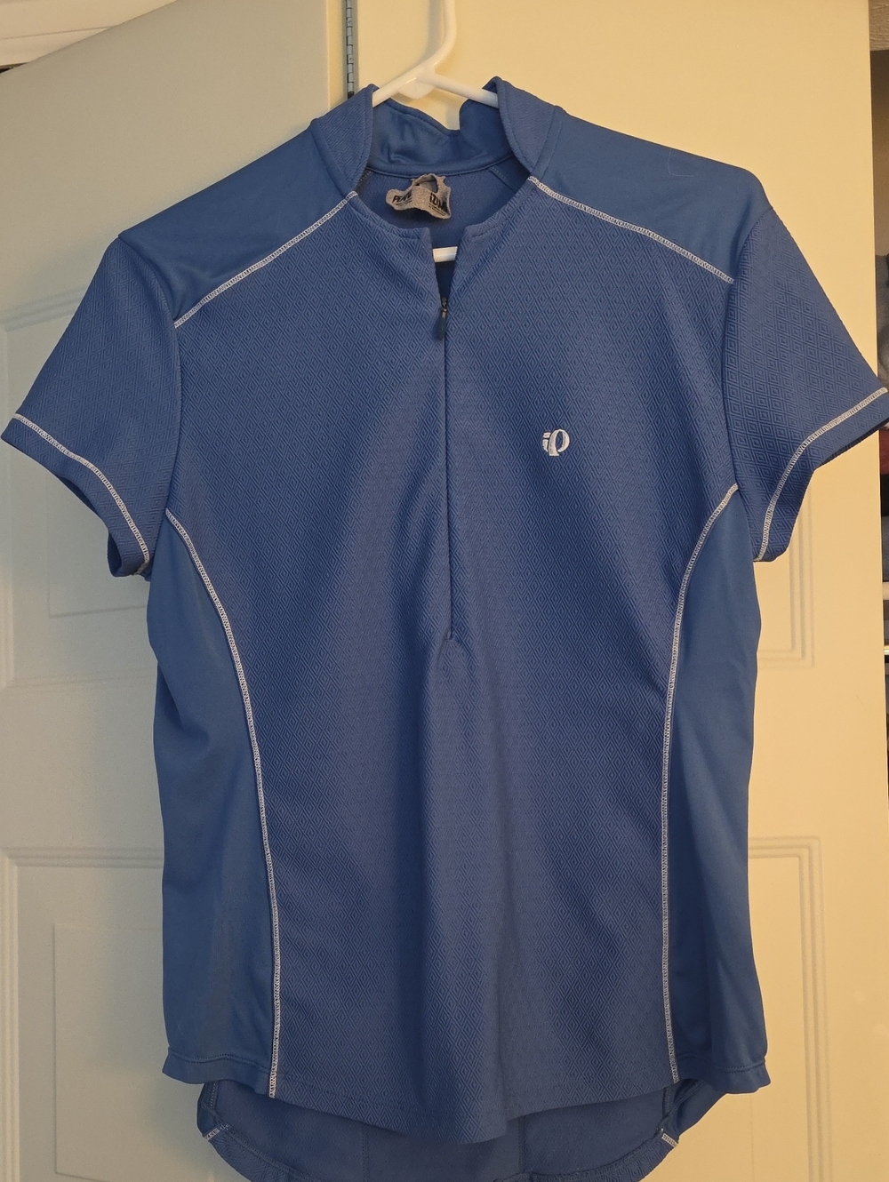 Pearl Izumi Women’s Short Sleeve Blue Zip-Front Cycling Jersey